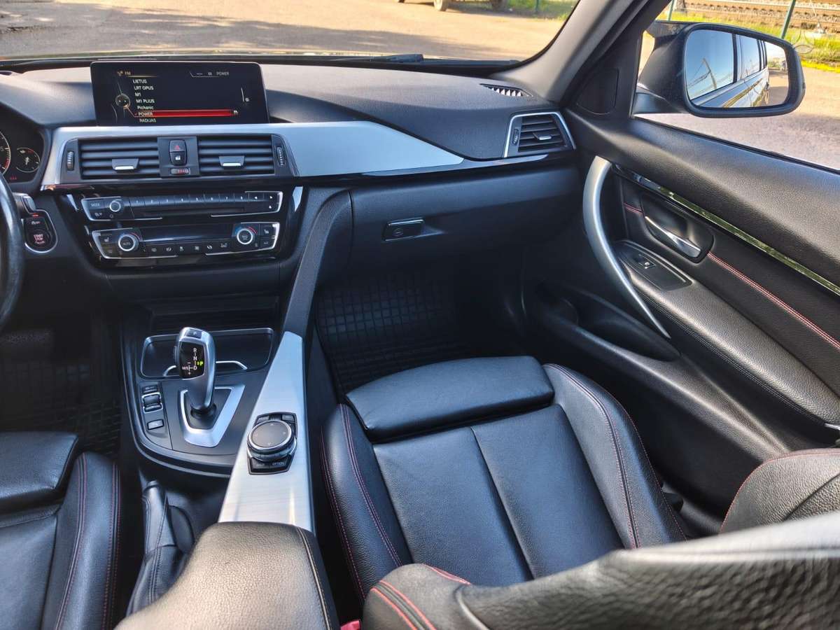 BMW 325, 2.0 l., wagon