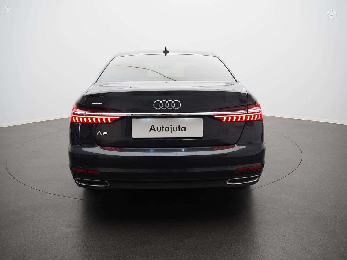 Audi A6, 2.0 l., Седан