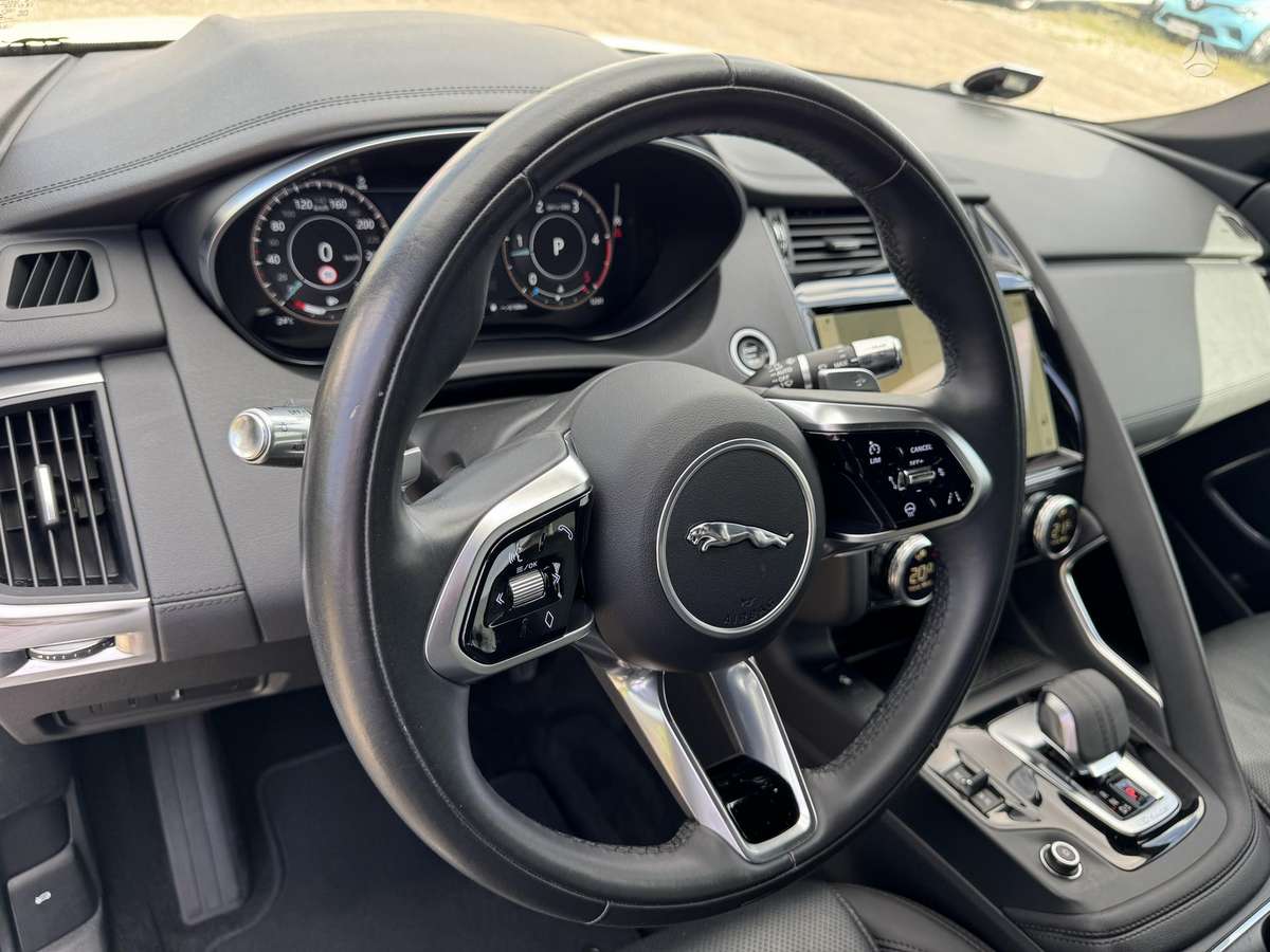 Jaguar E-Pace, 2.0 l., Внедорожник / Кроссовер