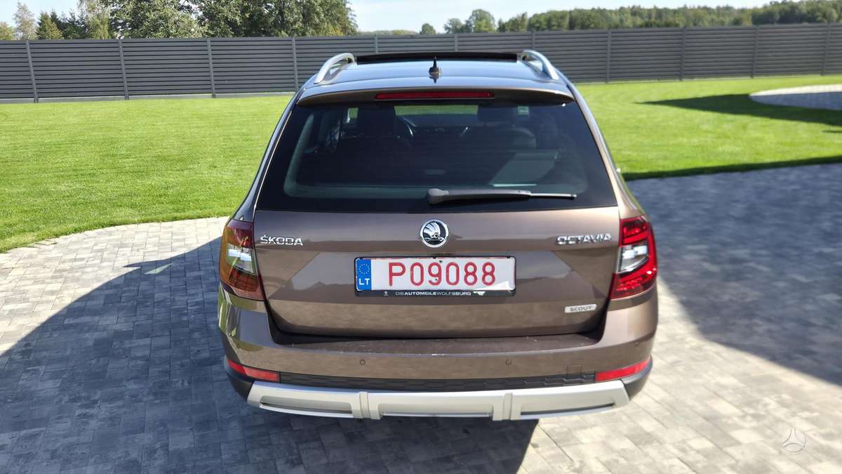 Škoda Octavia Scout - 6