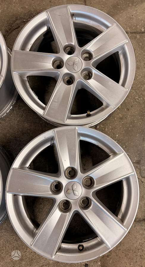 Mitsubishi, lengvojo lydinio, R16