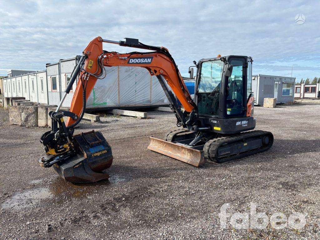 Doosan DX50Z-7, ekskavatoriai