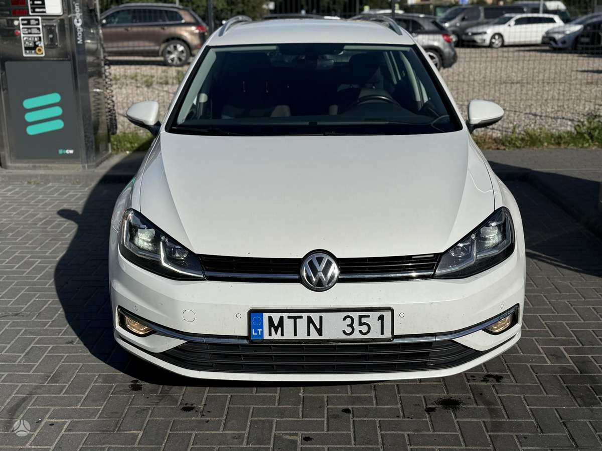 Volkswagen Golf - 2