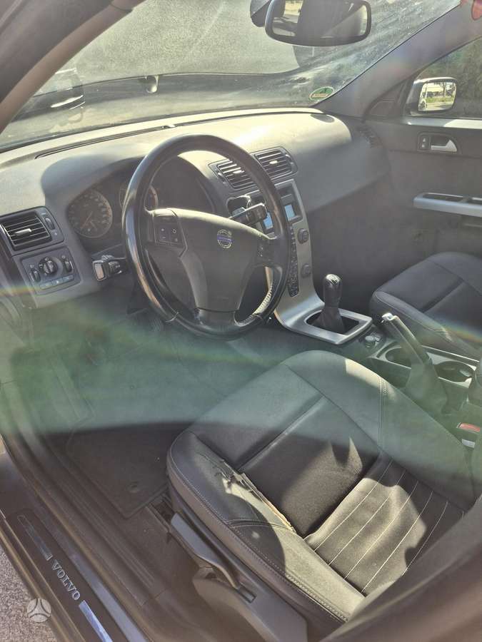 Volvo V50 - 9