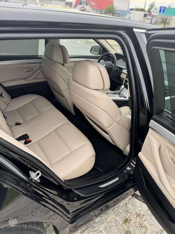 BMW 525, 2.0 l., Универсал