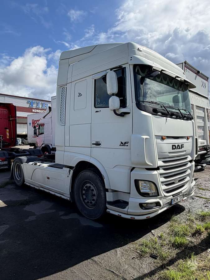 DAF XF460, 2 miegamosios vietos