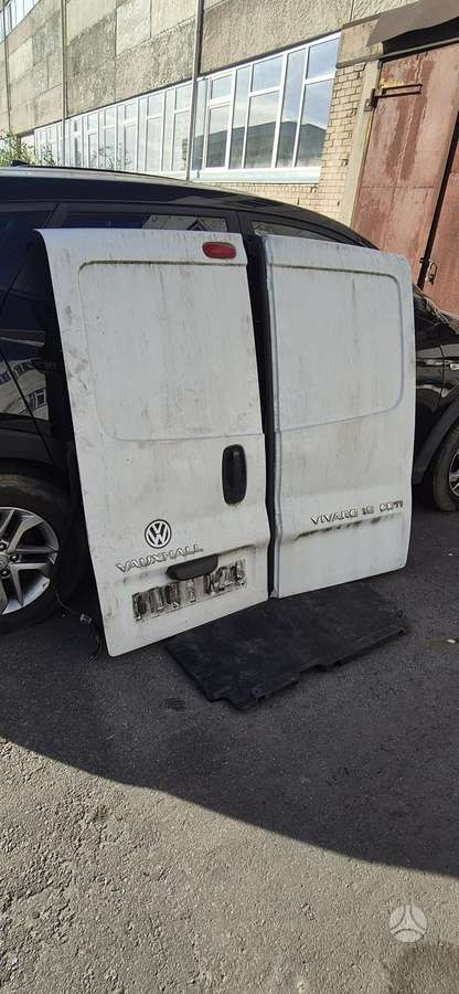 Opel Vivaro, preču