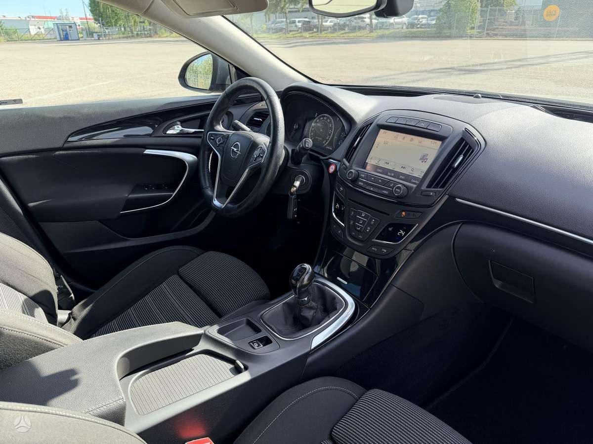 Opel Insignia, 1.6 l., Универсал