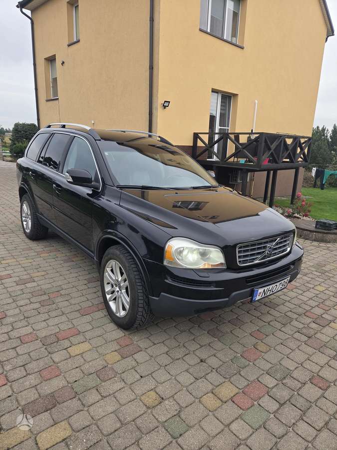 Volvo XC90 - 1