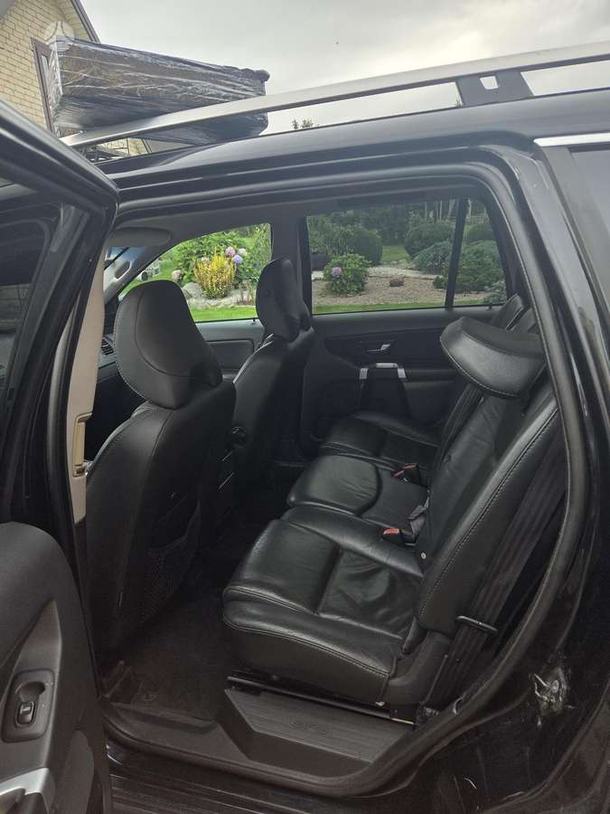 Volvo XC90 - 8