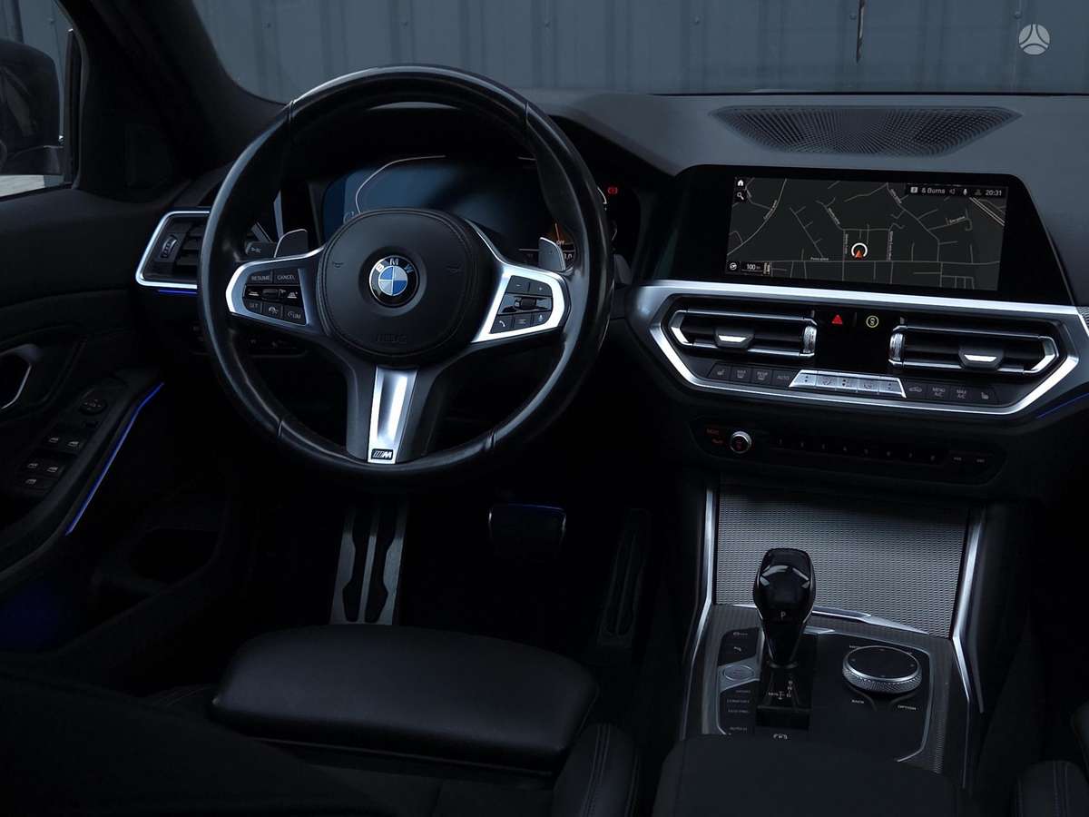 BMW 330, 3.0 l., Седан