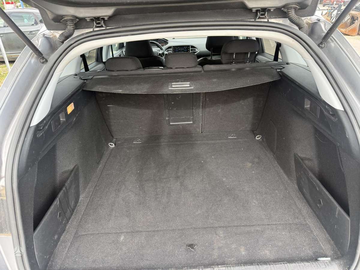 Peugeot 308, 1.5 l., Универсал