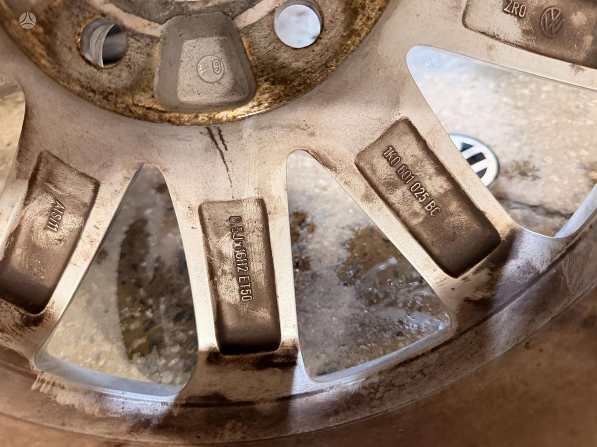 Volkswagen, light alloy, R16