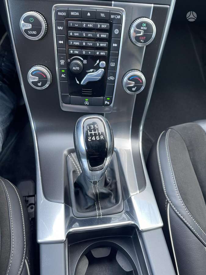Volvo V60, 2.0 l., Универсал