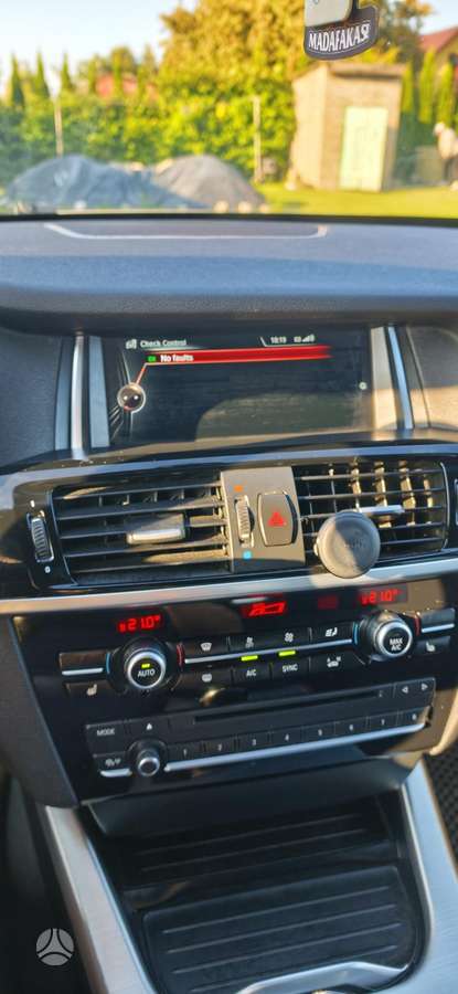 BMW X3, 2.0 l., off-road / crossover