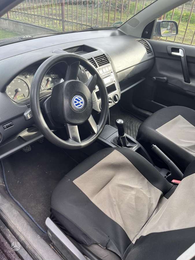 Volkswagen Polo - 4