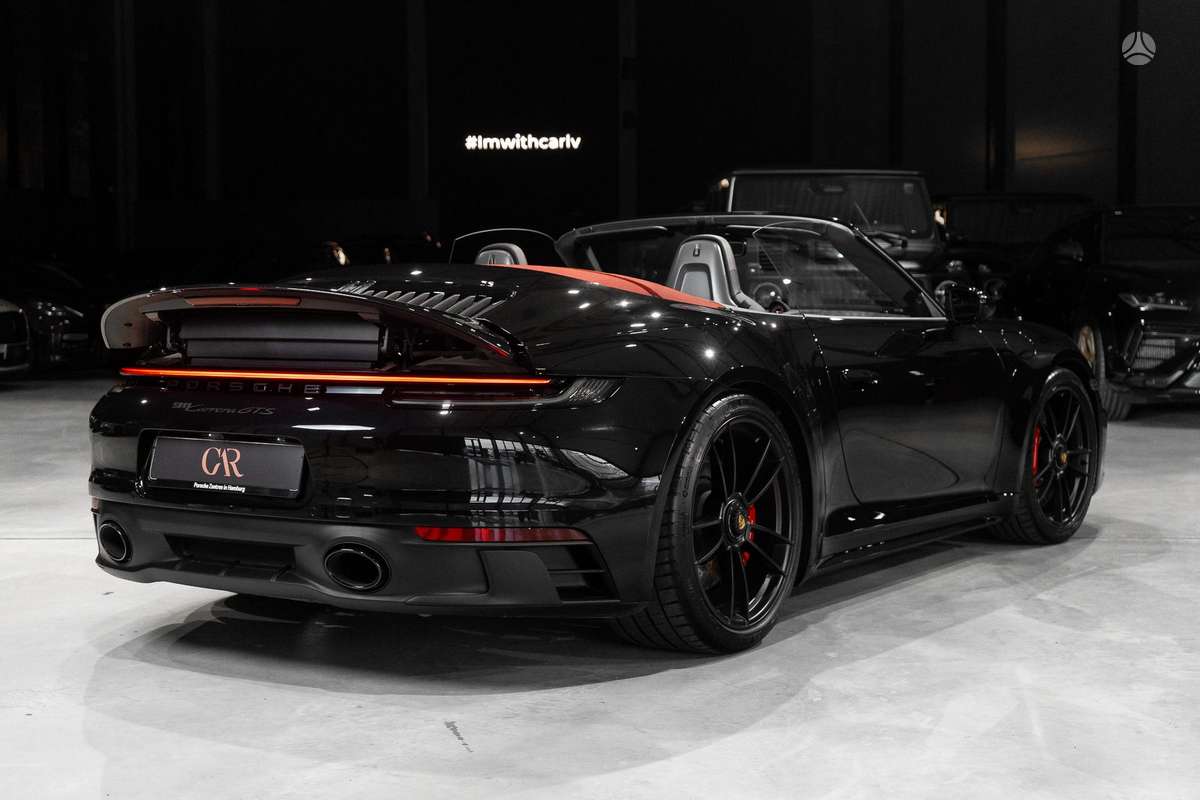 Porsche 911 - 4
