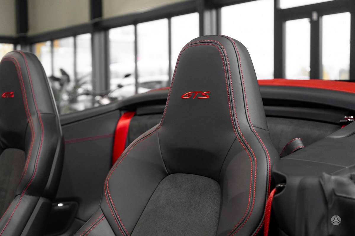 Porsche 911 - 12