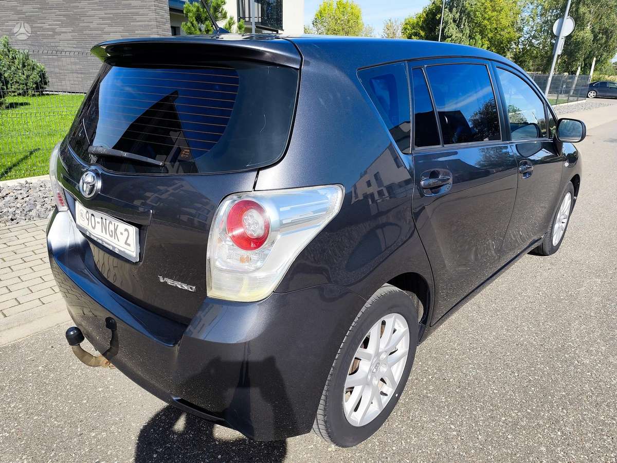 Toyota Verso - 10