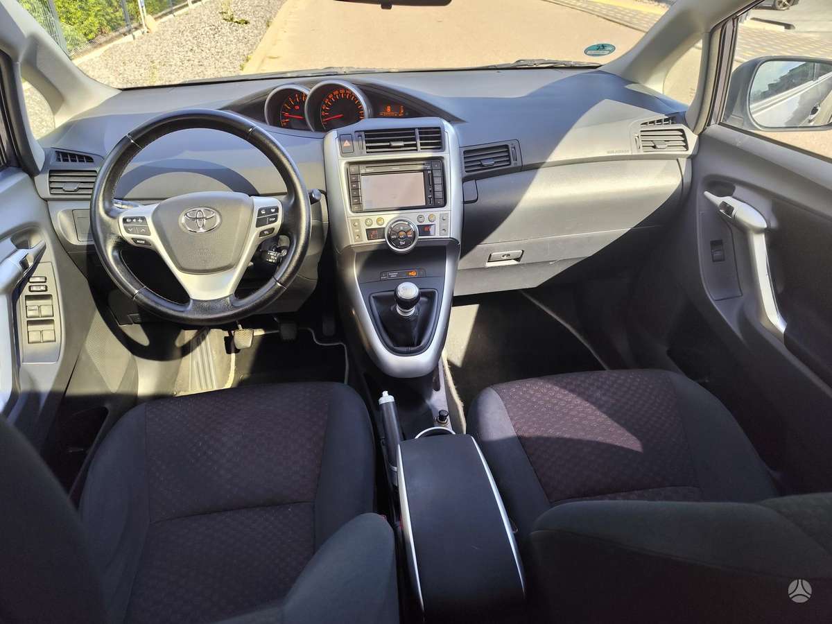 Toyota Verso - 12