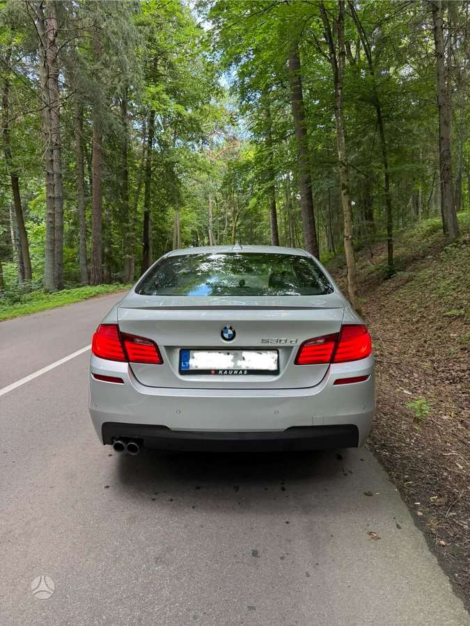 BMW 530, 3.0 l., Седан