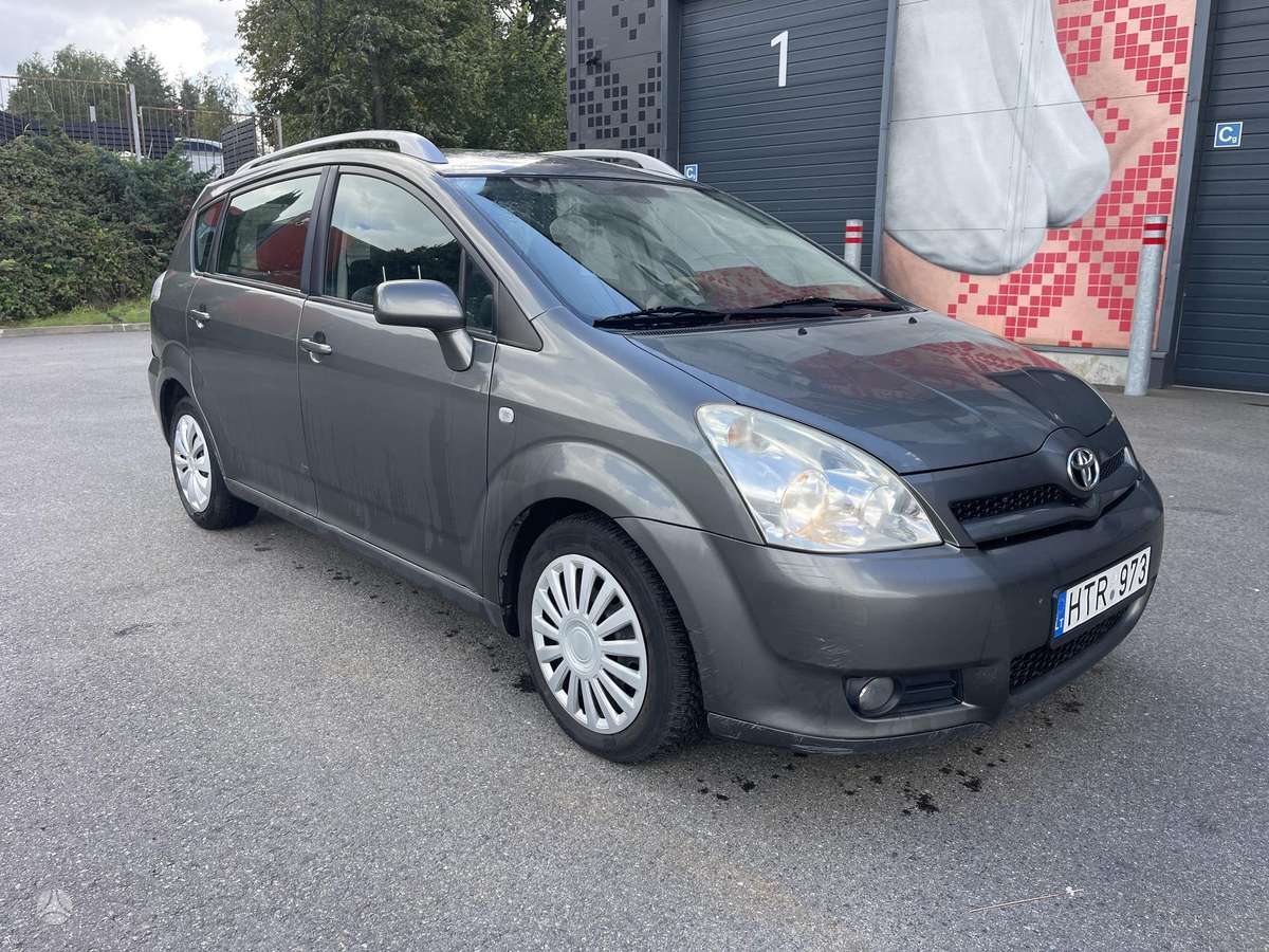 Toyota Corolla Verso - 2