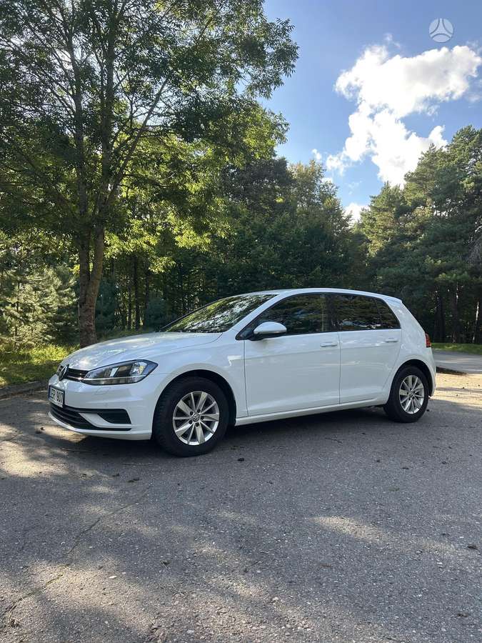 Volkswagen Golf - 2