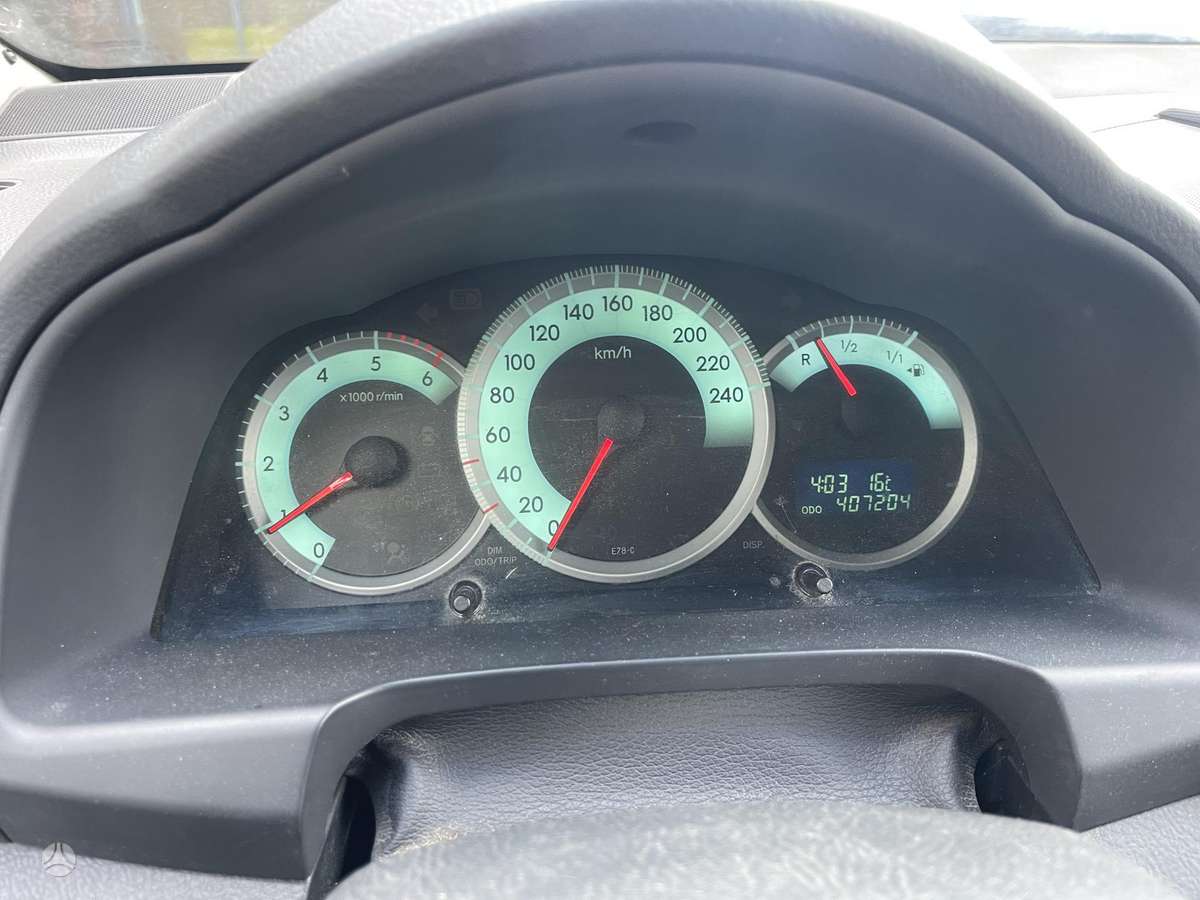 Toyota Corolla Verso - 9