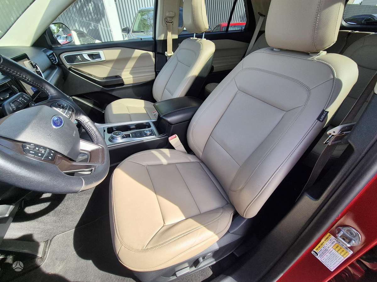 Ford Explorer, 2.3 l., off-road / crossover