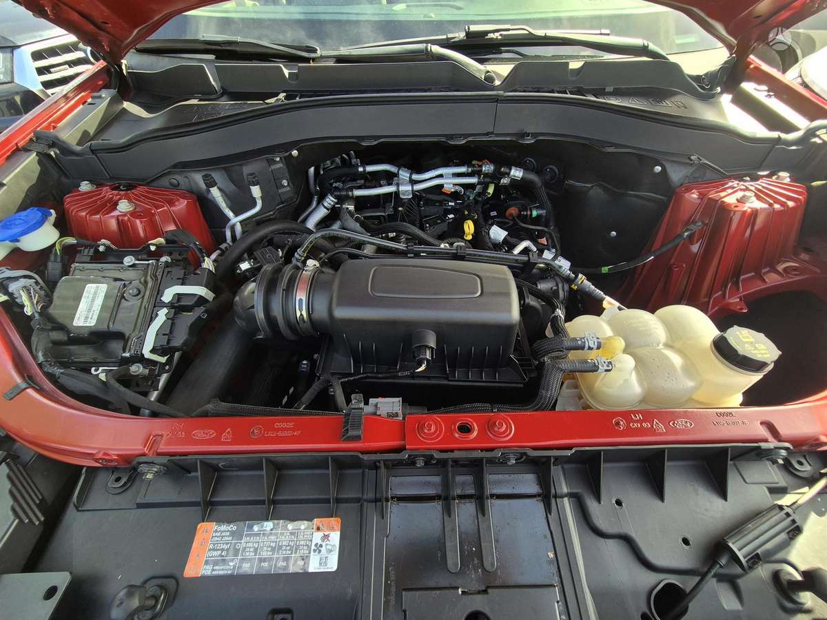 Ford Explorer, 2.3 l., off-road / crossover