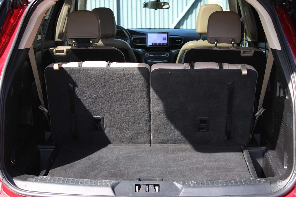 Ford Explorer, 2.3 l., off-road / crossover