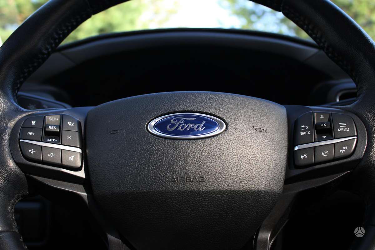 Ford Explorer, 2.3 l., off-road / crossover