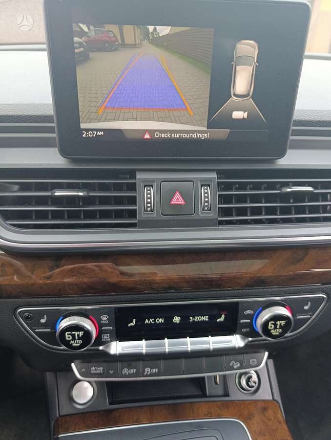 Audi Q5, 2.0 l., Внедорожник / Кроссовер