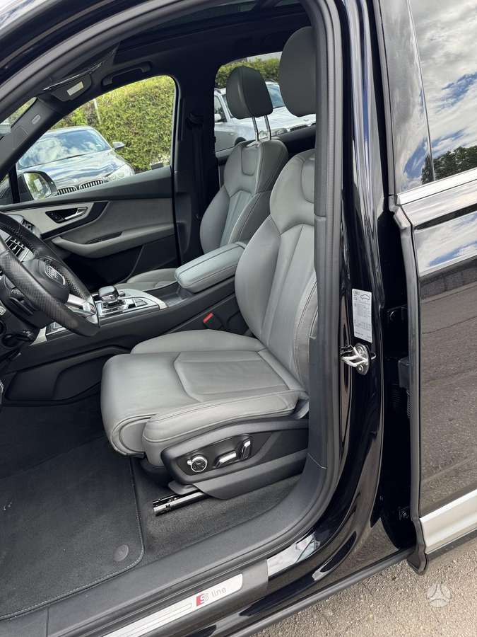 Audi Q7, 3.0 l., Внедорожник / Кроссовер