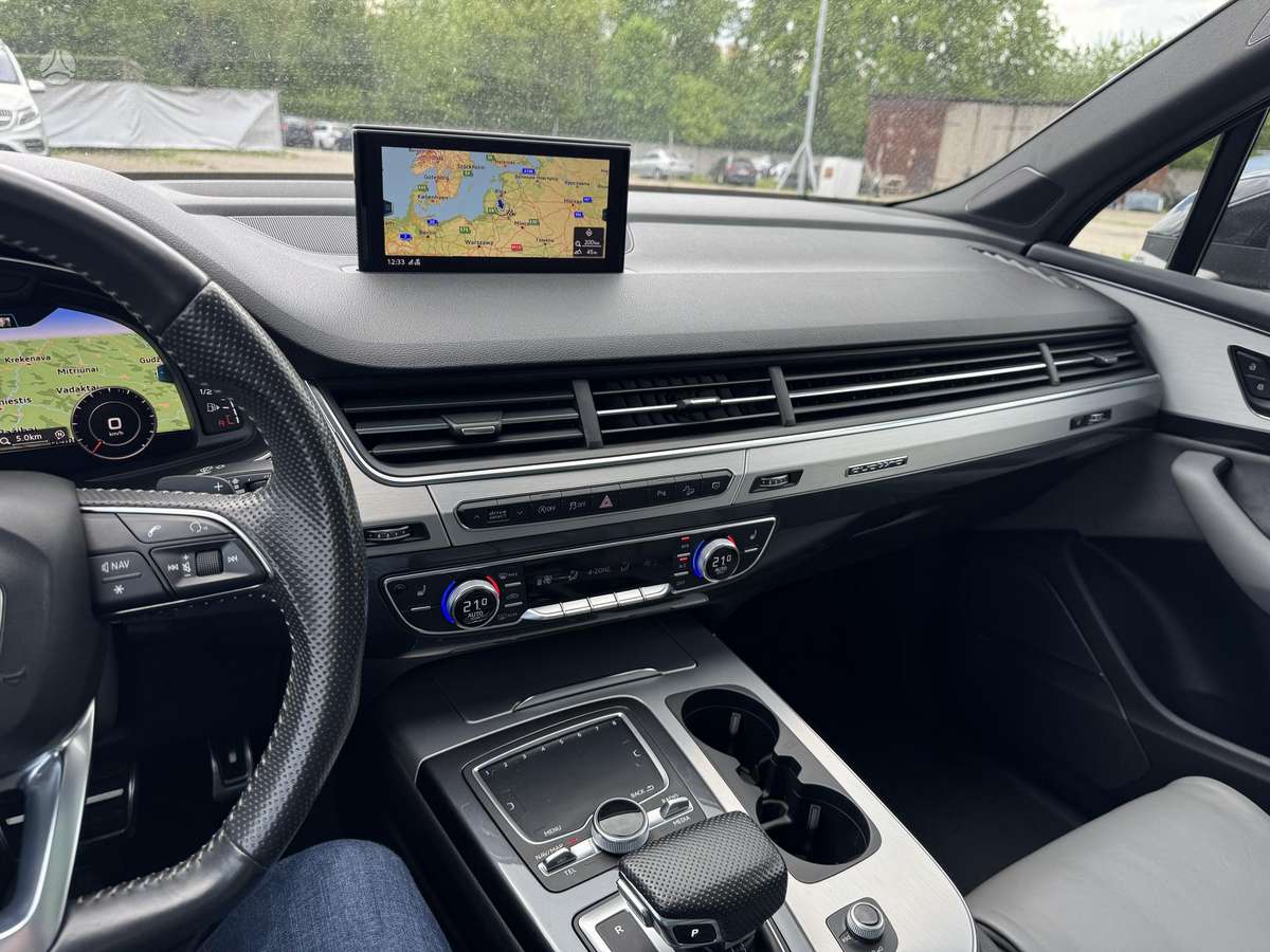 Audi Q7, 3.0 l., Внедорожник / Кроссовер