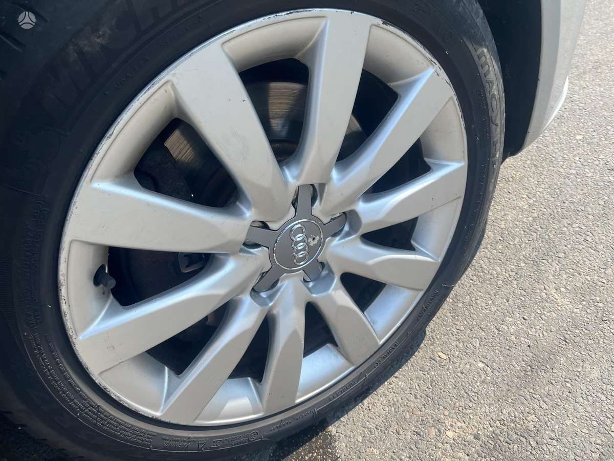 Audi A4, 3.0 l., Седан