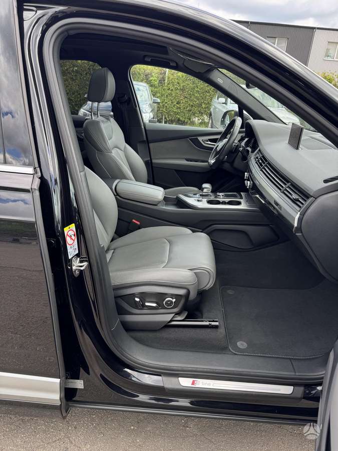 Audi Q7, 3.0 l., Внедорожник / Кроссовер
