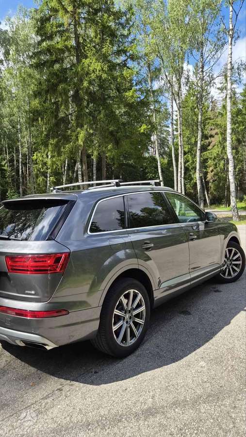 Audi Q7, 3.0 l., off-road / crossover