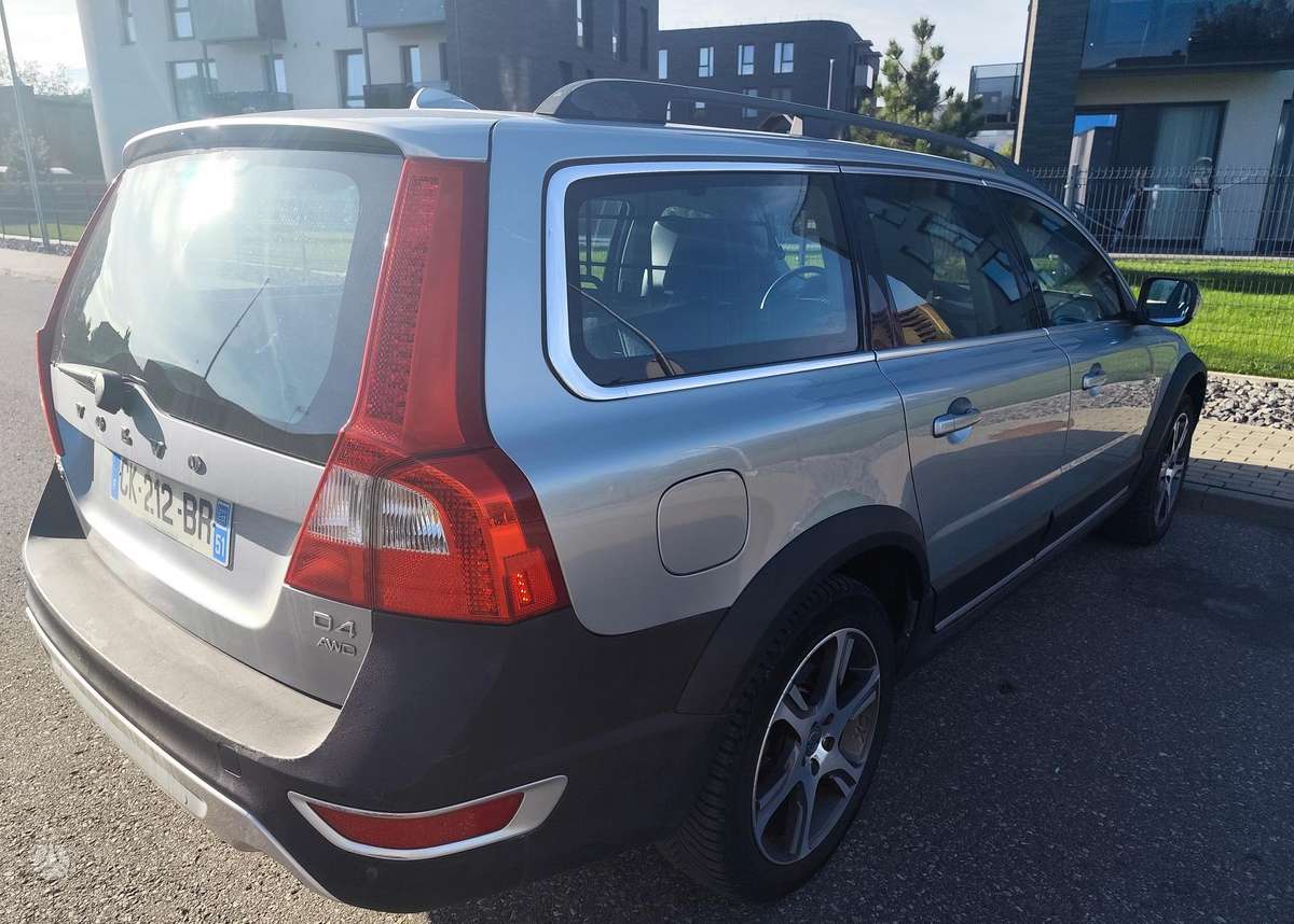 Volvo XC70, 2.4 l., Универсал
