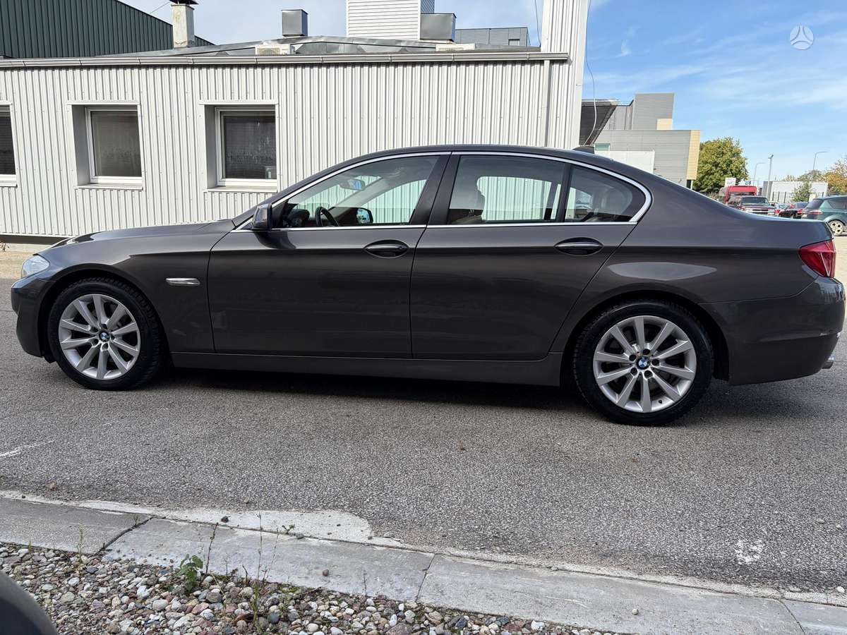 BMW 530, 3.0 l., Седан