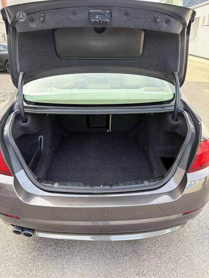 BMW 530, 3.0 l., Седан