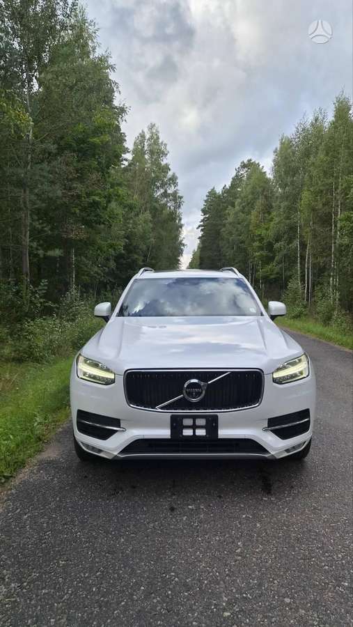 Volvo XC90 - 1