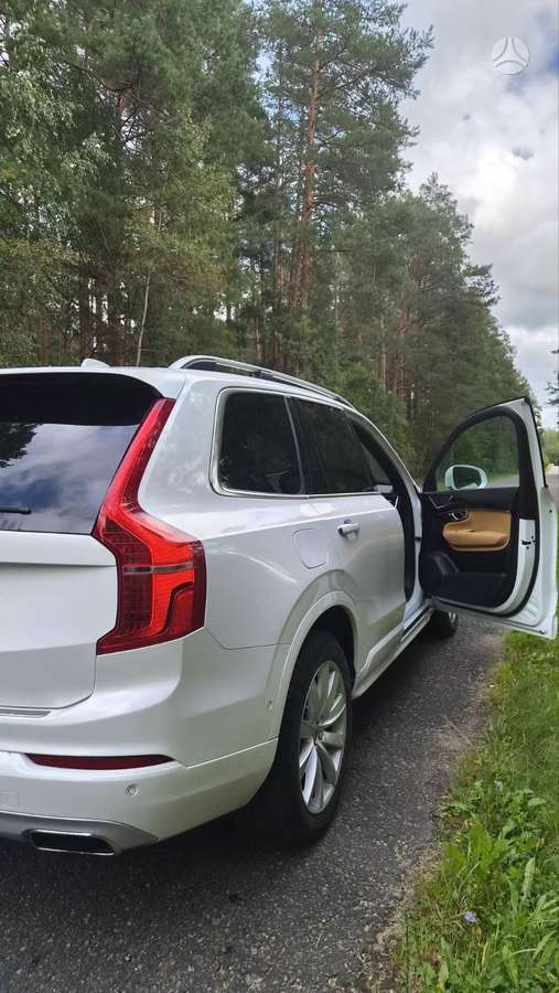 Volvo XC90 - 8