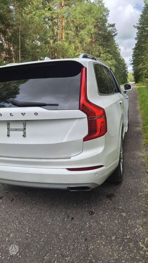 Volvo XC90 - 10