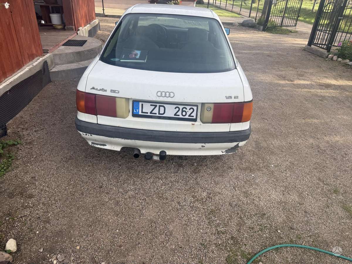 Audi 80, 1.8 l., Седан