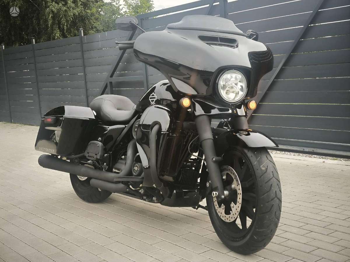 Harley-Davidson FLHTK 1800cc, choppers / cruisers / custom