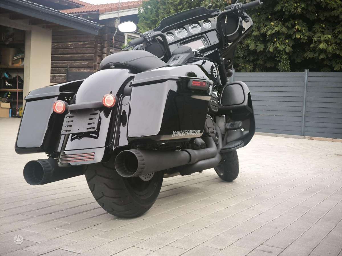 Harley-Davidson FLHTK 1800cc, choppers / cruisers / custom