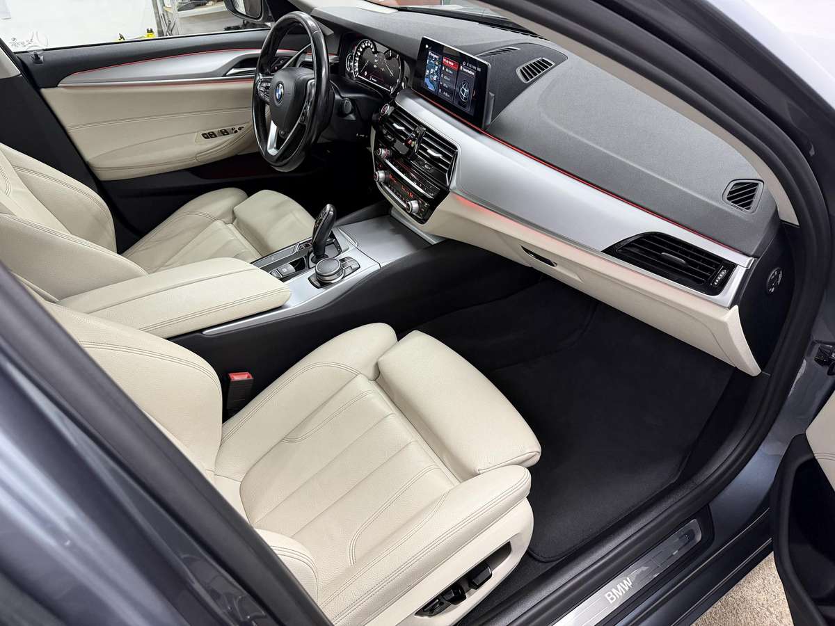 BMW 520, 2.0 l., sedanas