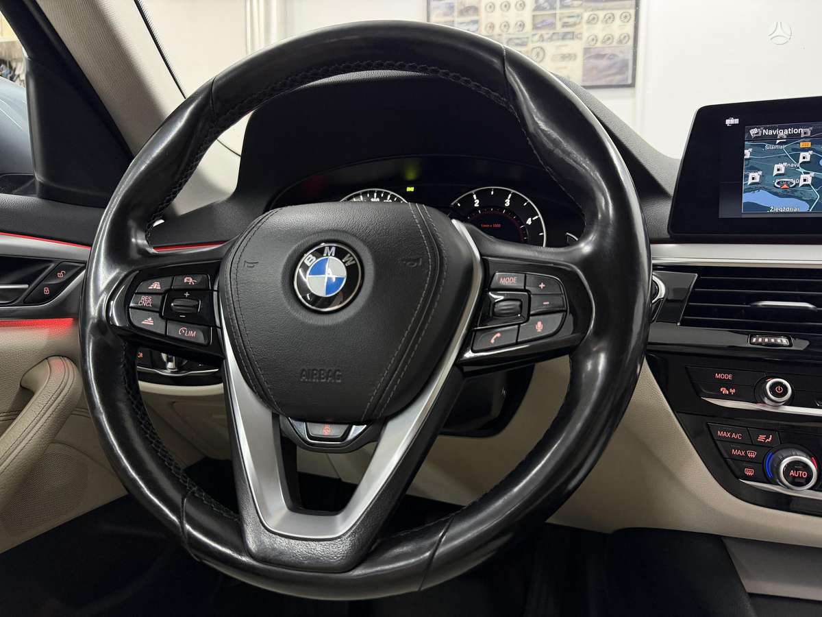BMW 520, 2.0 l., sedanas