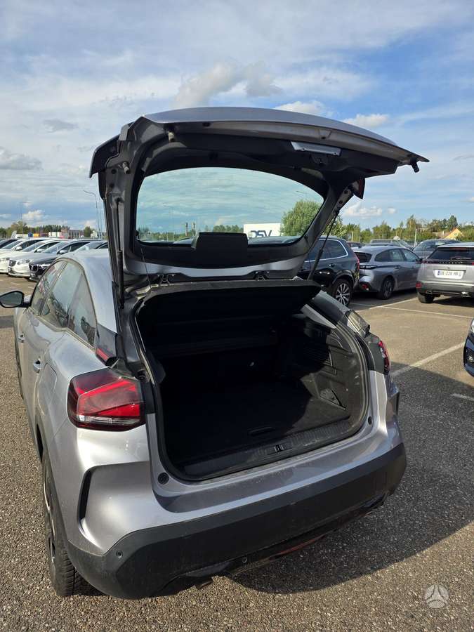 Citroen C4, 1.2 l., Хэтчбек